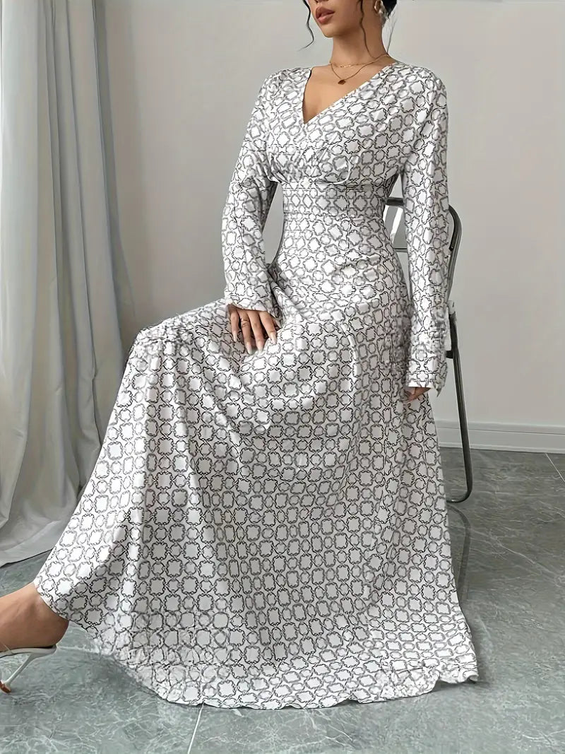 Shula – Elegant Long Sleeve Maxi Dress