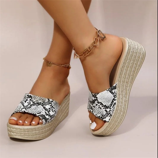 Ariane – Thick Sole Wedge Sandals