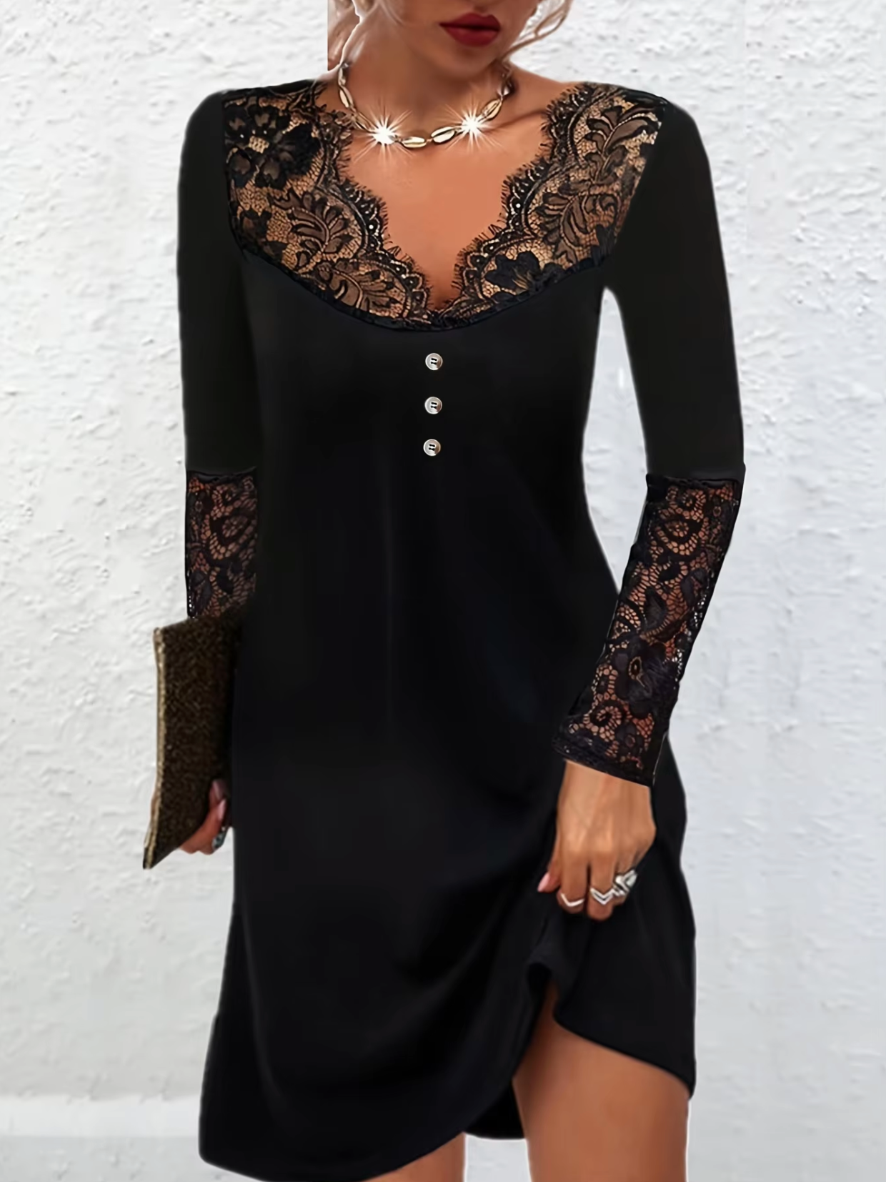 Tyra – Elegant Lace Dress