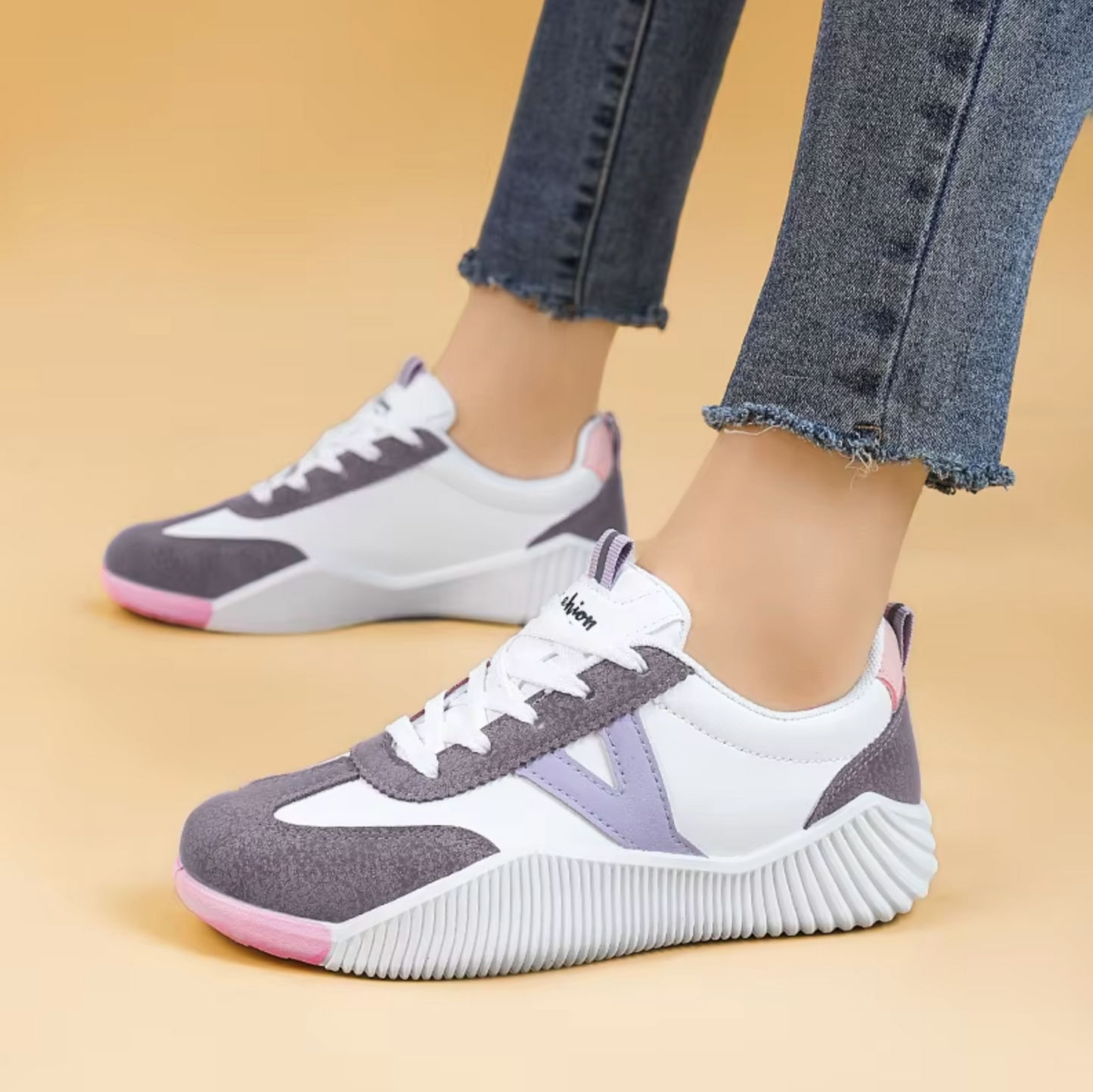 Catherine – Fashionable Casual Sneakers