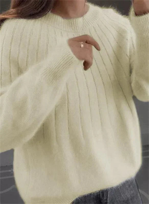 Ania - Fluffy Cashmere Knit Sweater