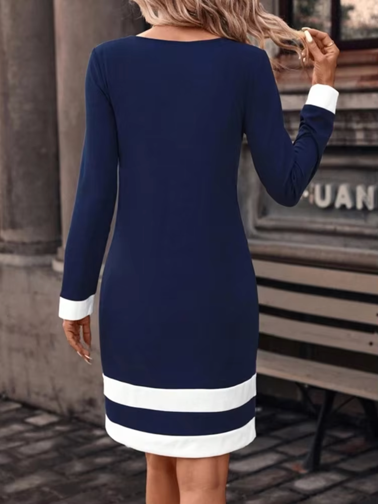 Tamlin – Stylish Long-sleeved Dress