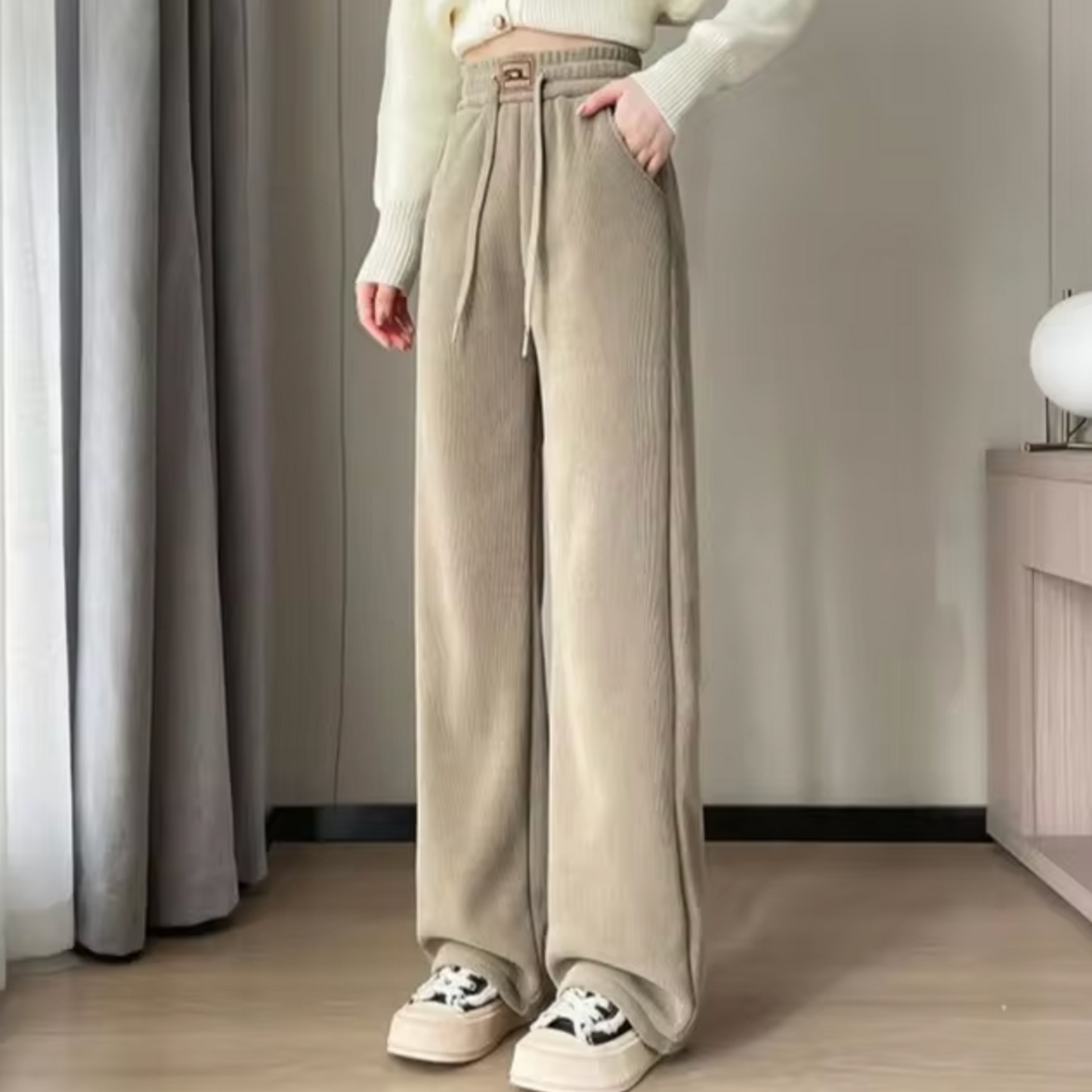 Liv – Fleece-lined Corduroy Trousers