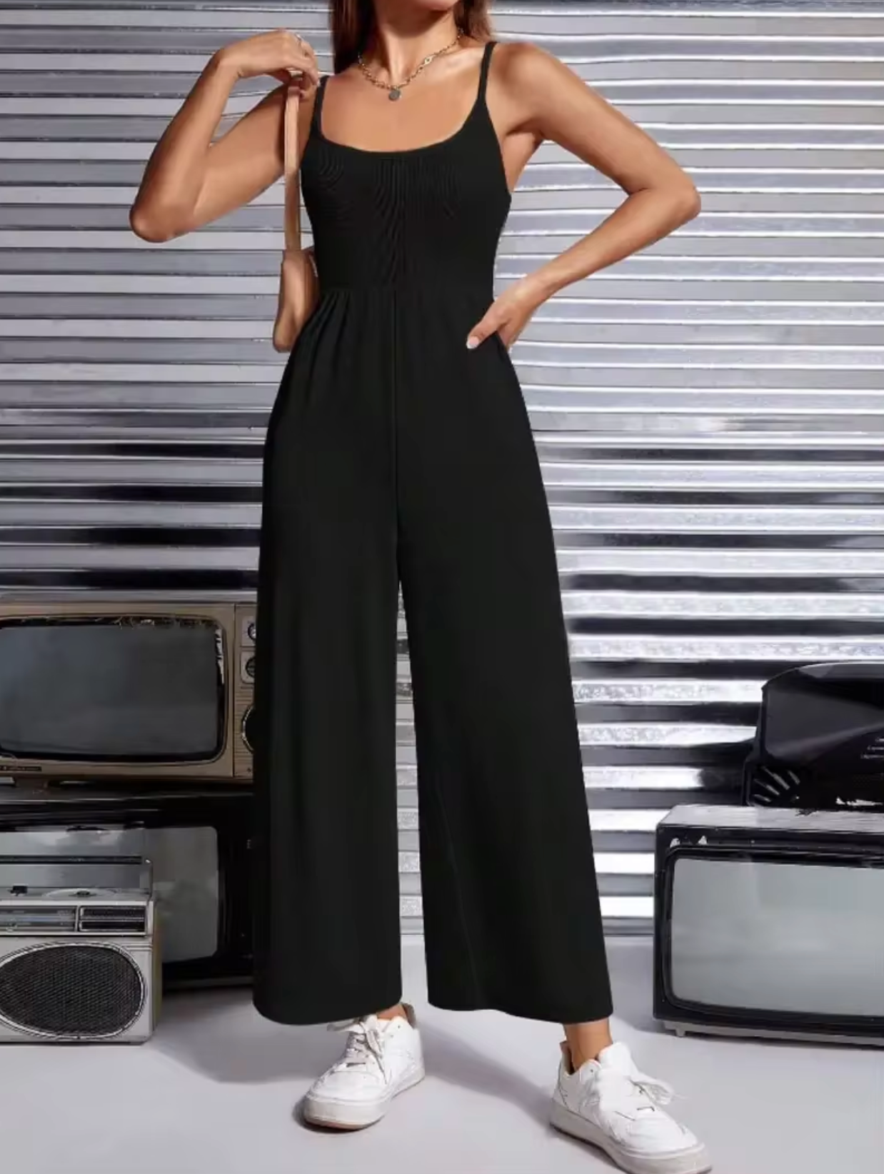 Janina - Round Neck Overall