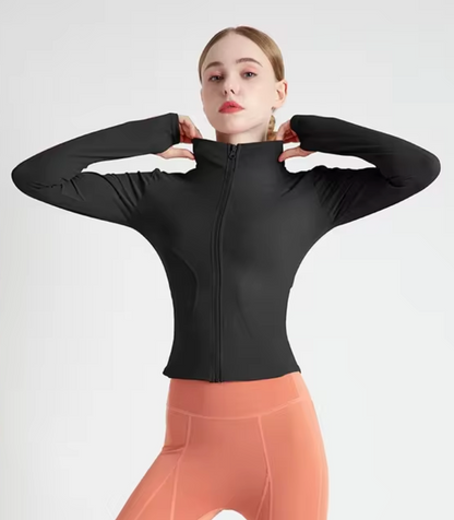 Kelly – Slim Fit Long Sleeve Yoga Top