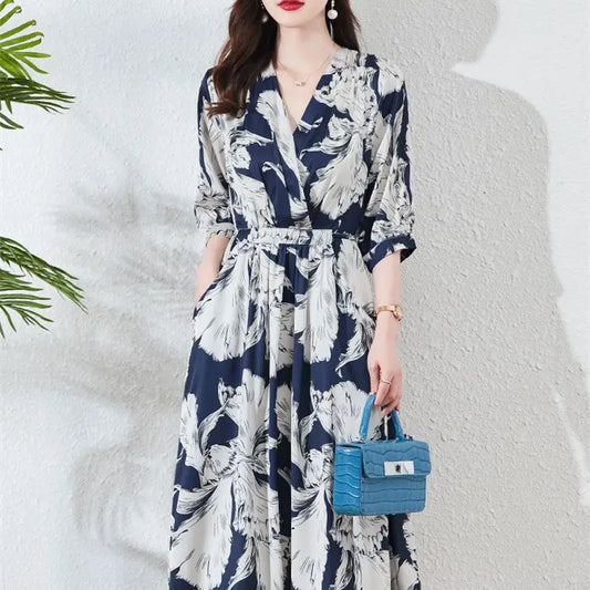 Emory – Elegant V-neck Floral Dress