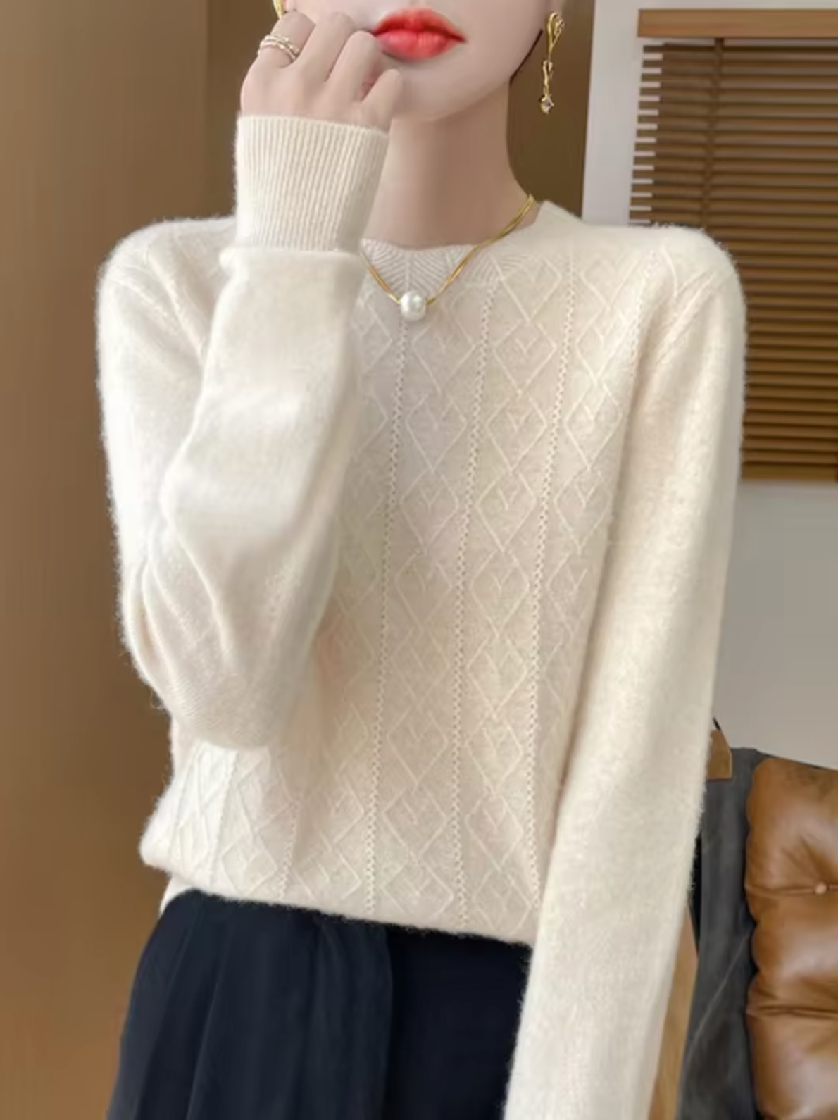 Akia – Cashmere Wool Knit Sweater