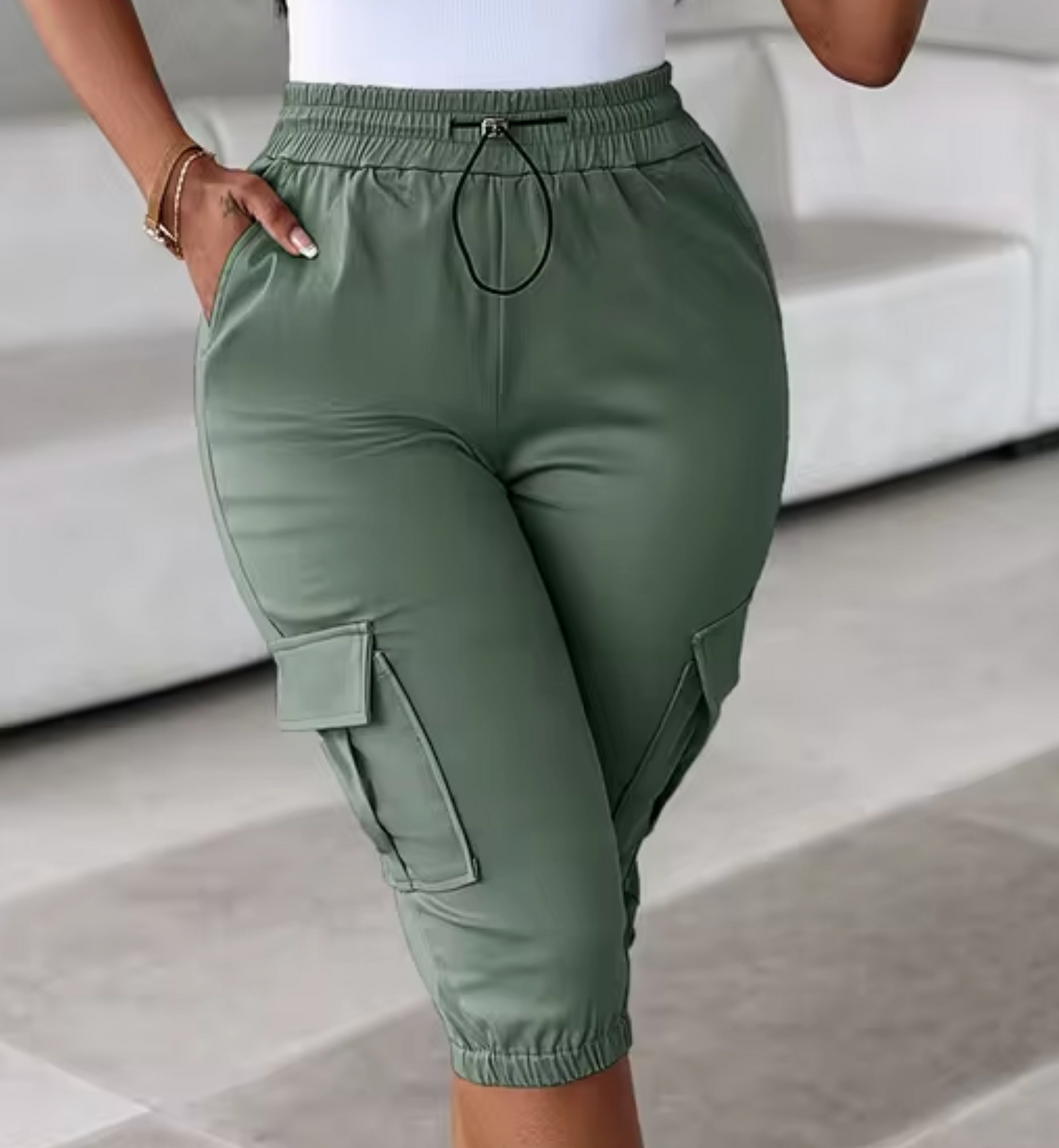 Katie – Knee-length Cargo Pants