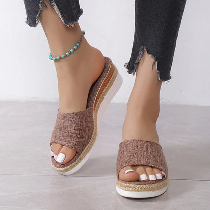 Jacy – Comfy Platform Sandals