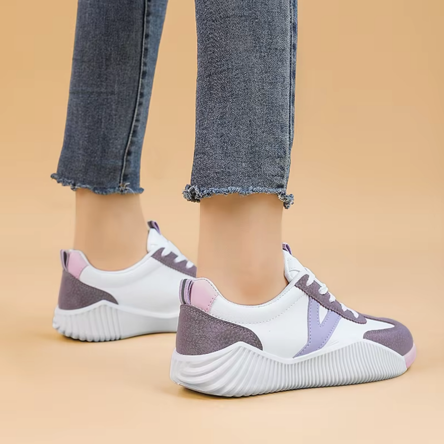 Catherine – Fashionable Casual Sneakers