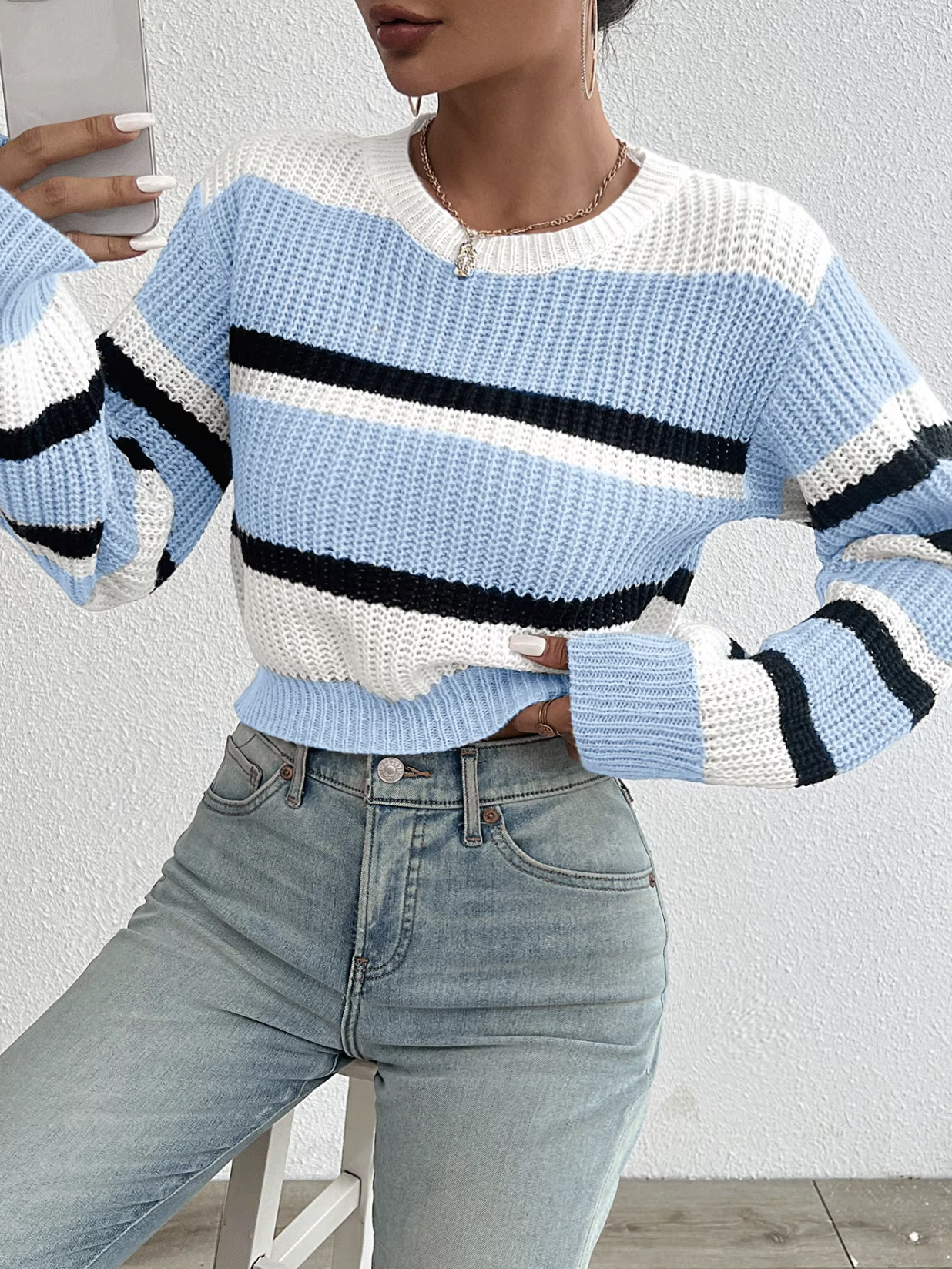 Azalea – Knitted Cropped Sweater