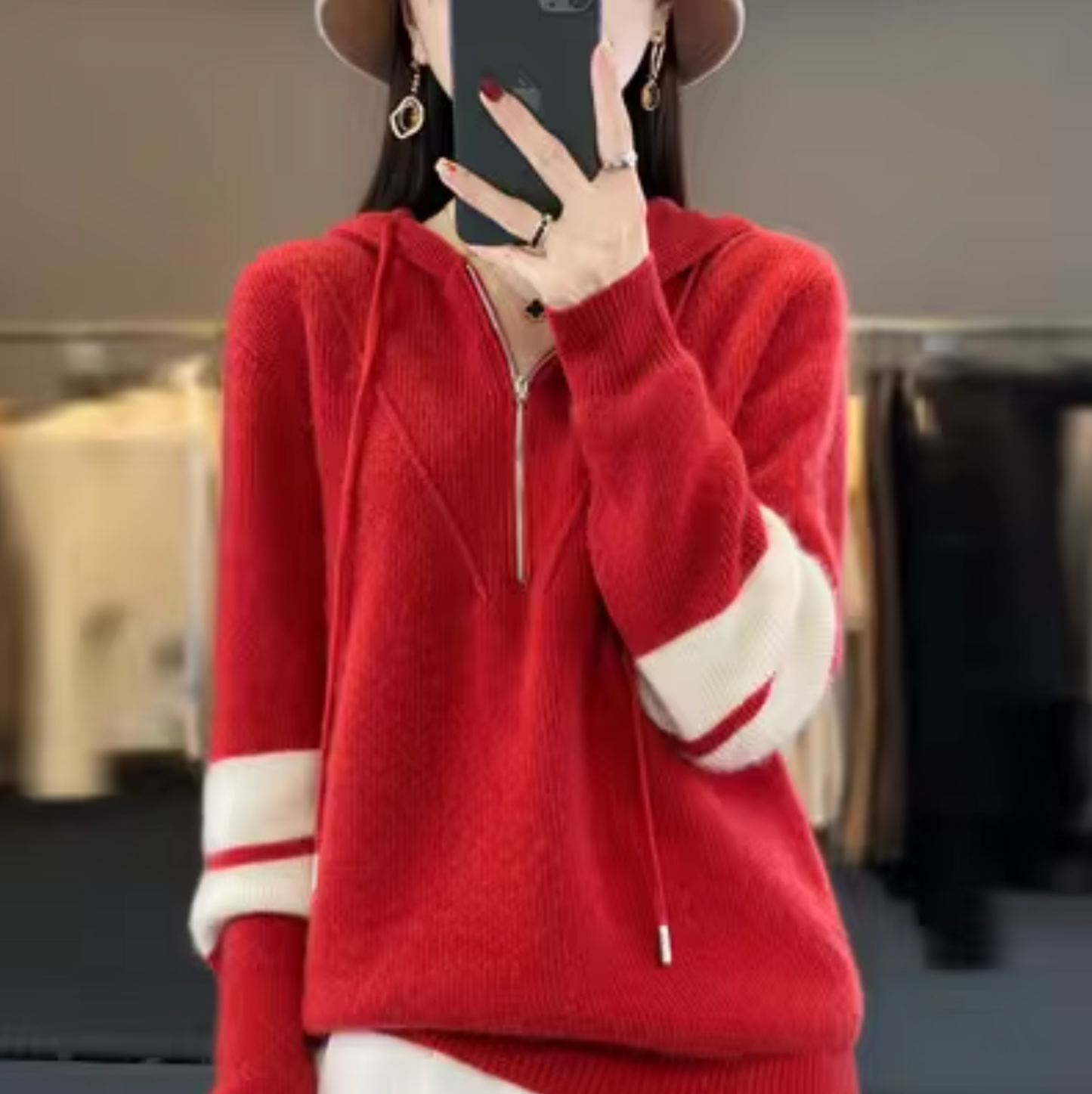 Mikka - Cashmere Sweater