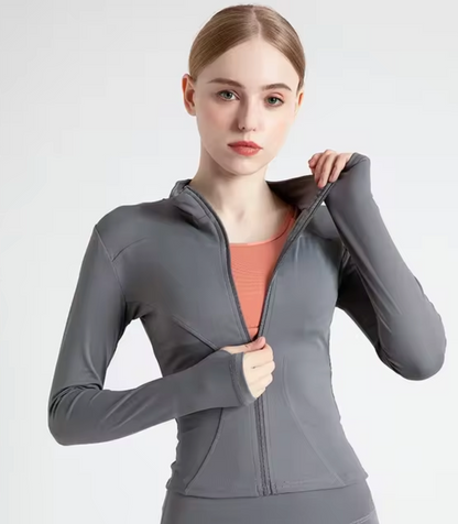 Kelly – Slim Fit Long Sleeve Yoga Top