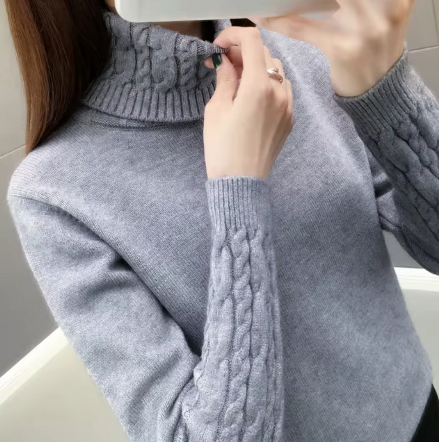 Jenna – Knitted Turtleneck Sweater