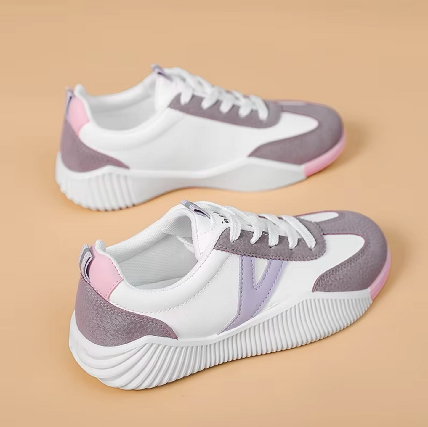 Catherine – Fashionable Casual Sneakers