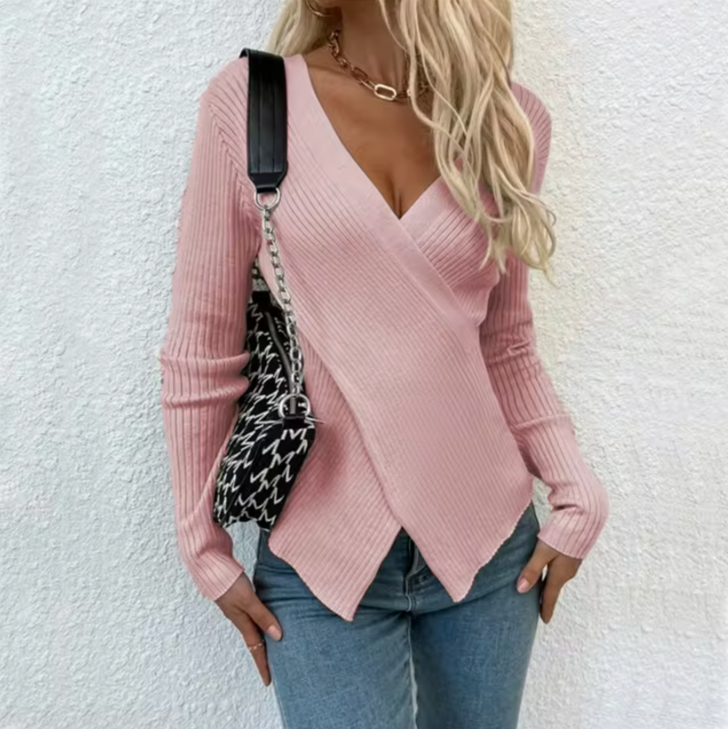 Carla – Casual Knitted Sweater