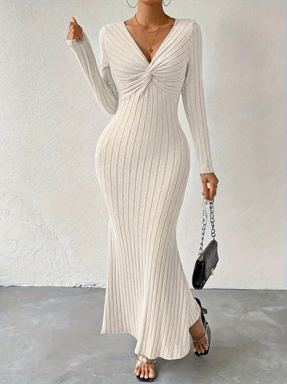 Louisa – Sexy Knitted Maxi Dress