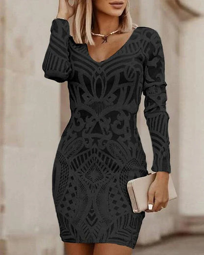 Novessa – Elegant Long Sleeve Mini Dress