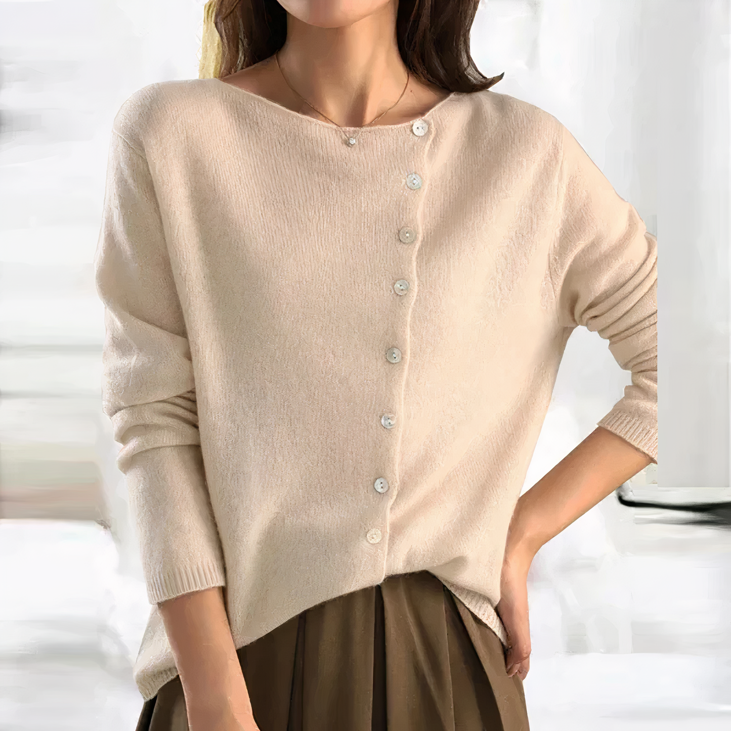 Arleth - Elegant cardigan with button closure