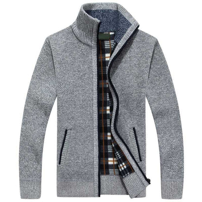 Stan – Stylish Wool Cardigan