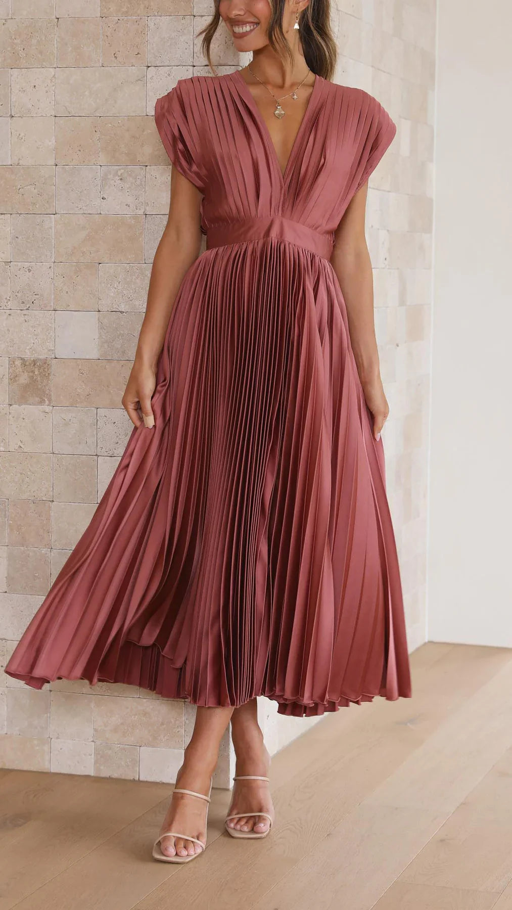 Eusebia – Elegant Pleated Dress