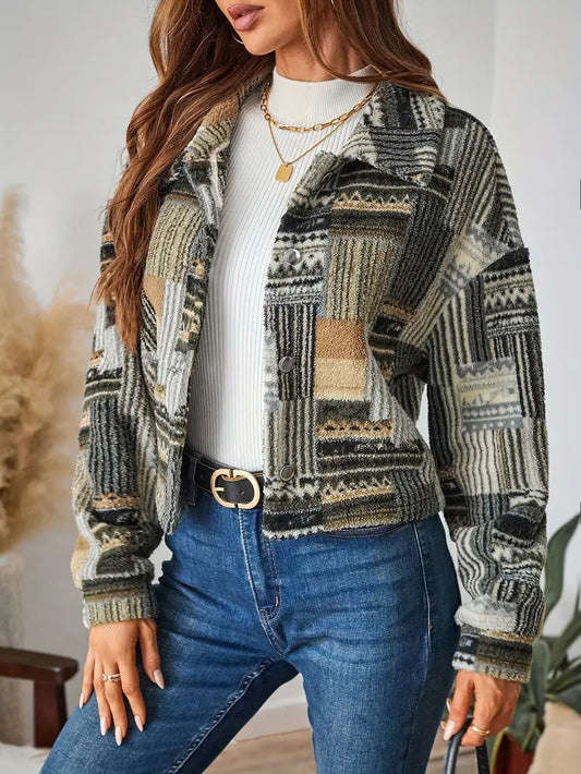 Sadie – Stylish Cropped Wool Plaid Jacket