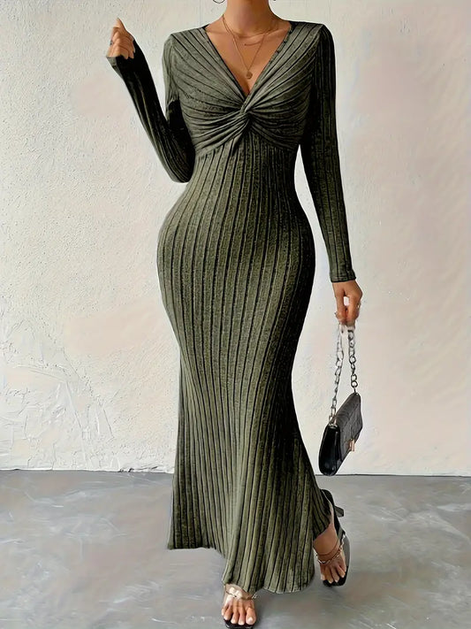 Louisa – Sexy Knitted Maxi Dress