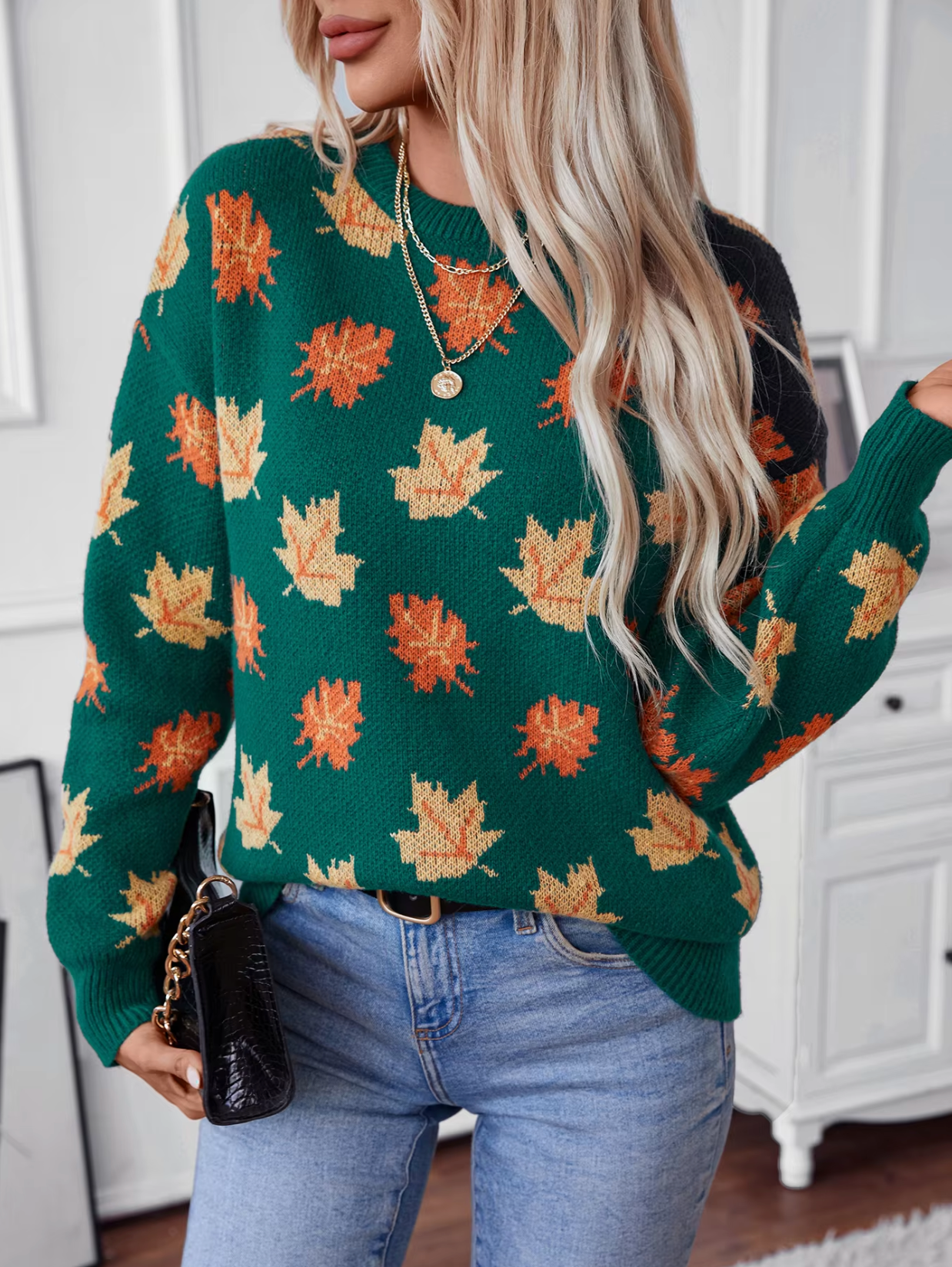 Almira – Knitted Sweater with Maple Leaf Pattern