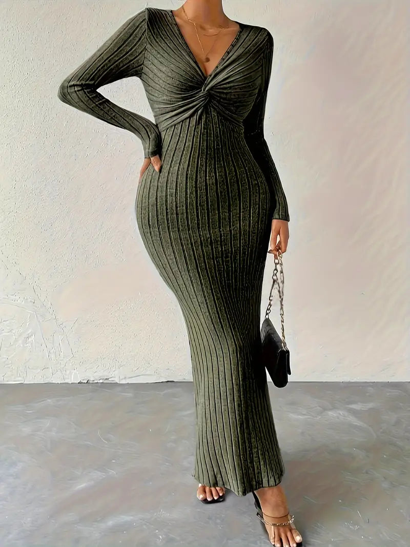 Louisa – Sexy Knitted Maxi Dress