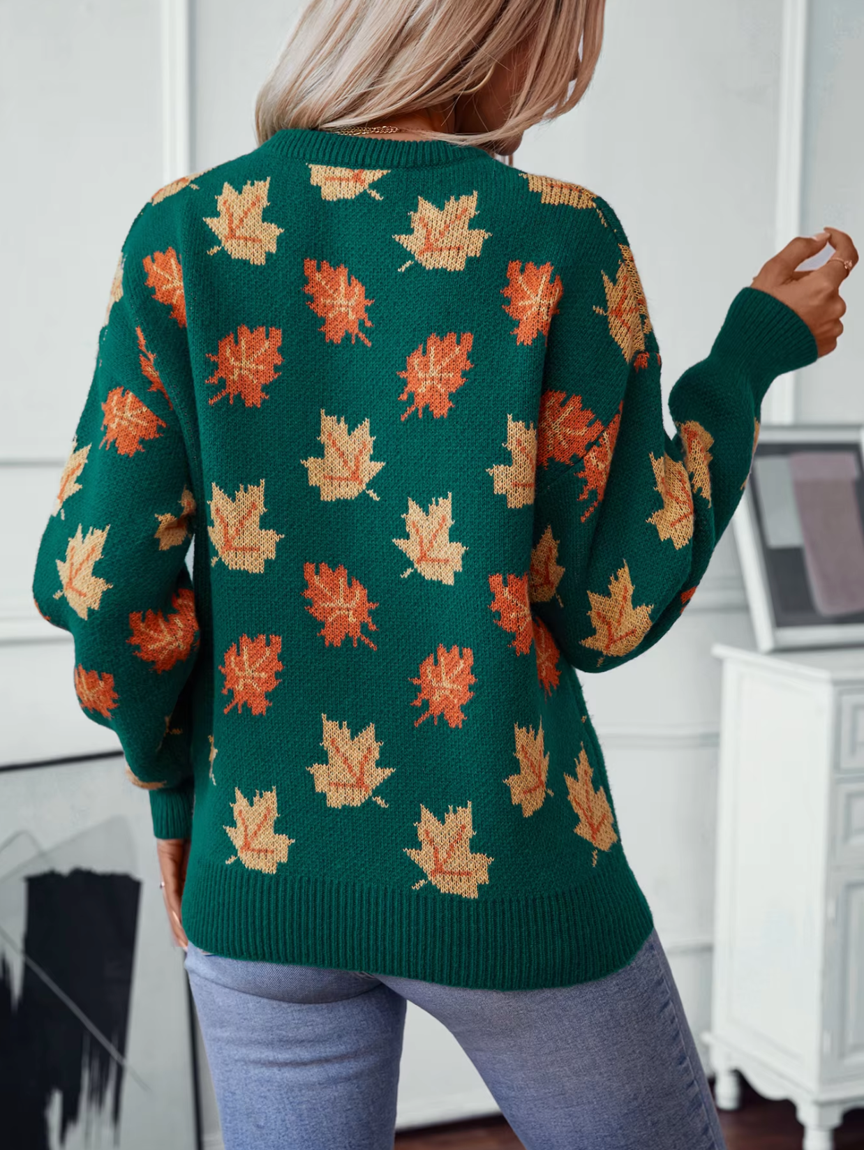 Almira – Knitted Sweater with Maple Leaf Pattern