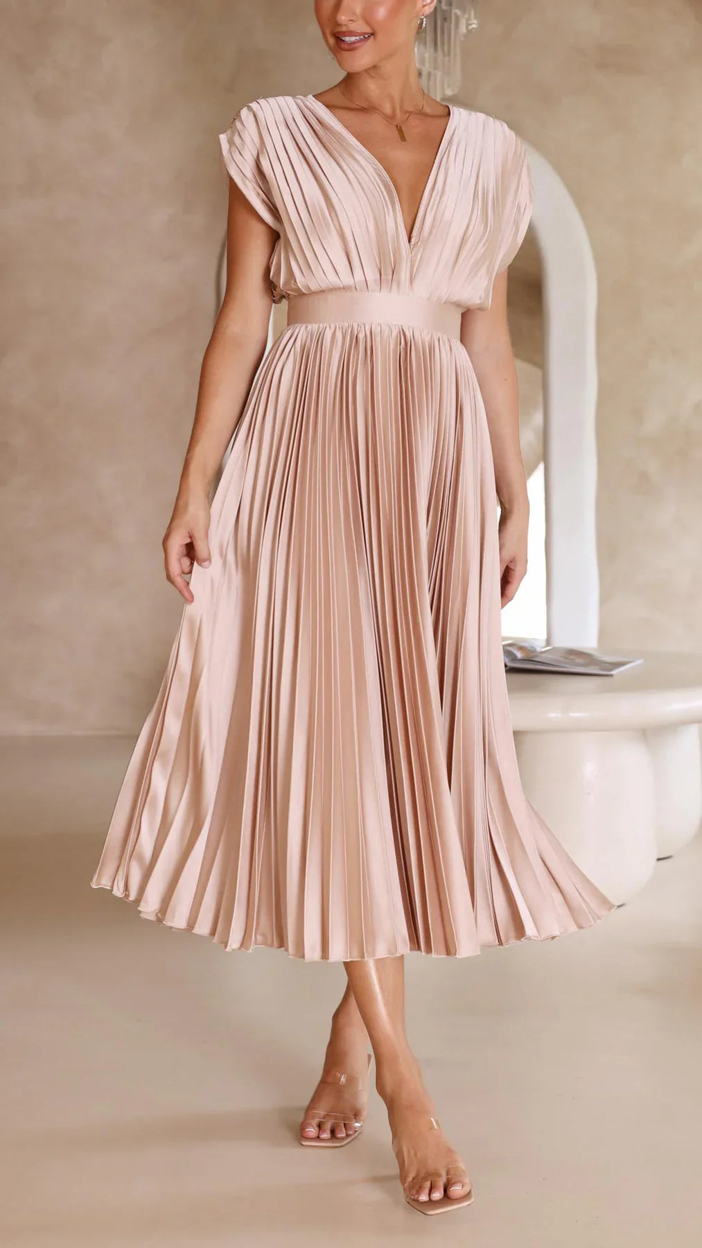 Eusebia – Elegant Pleated Dress