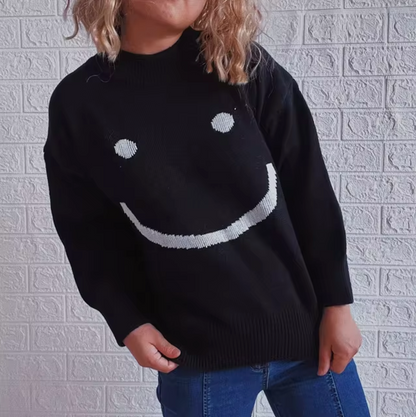 Mave – Knitted Sweater with Smiley Face