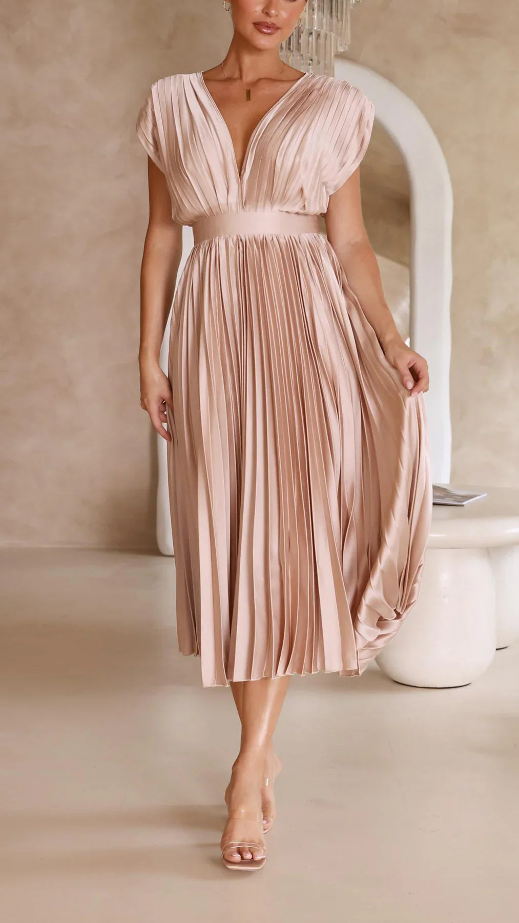 Eusebia – Elegant Pleated Dress