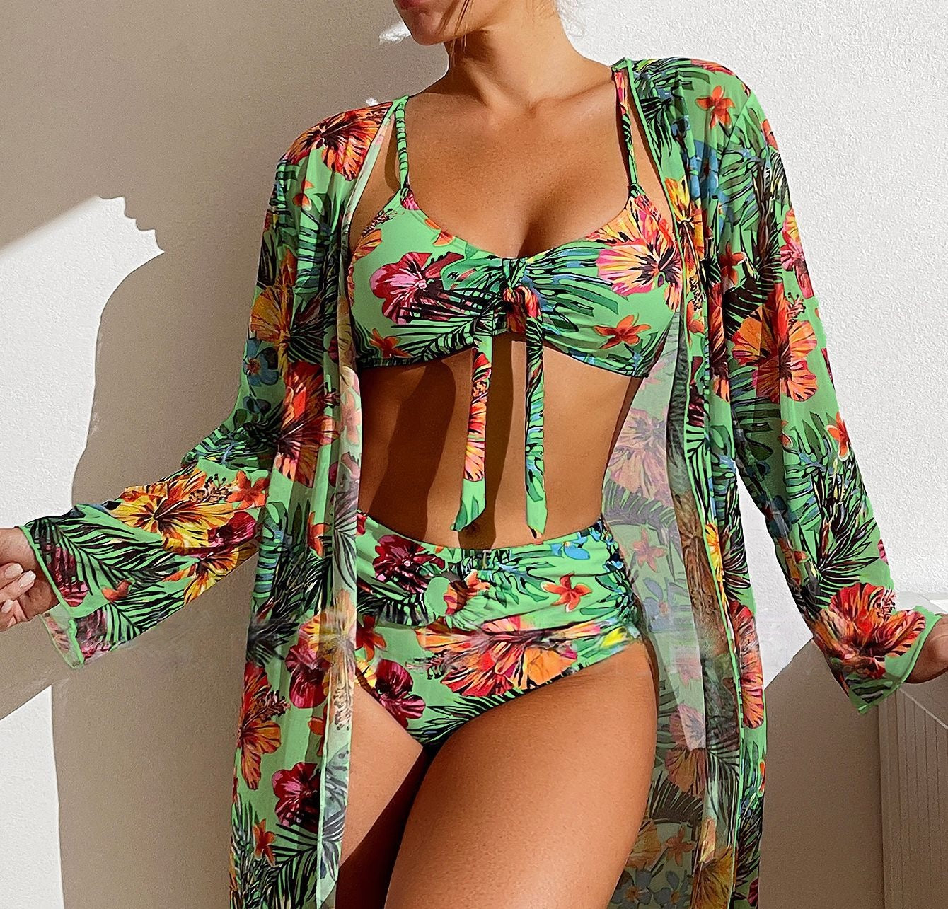 Lisa - Stylish bikini set for summer '24
