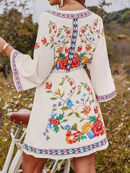 Rosa - Stylish midi dress with floral print